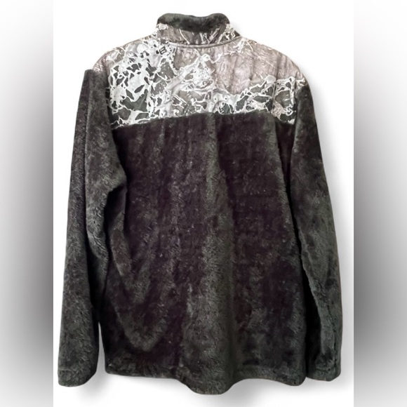 Realtree Olive and Camouflage Fleece Jacket - Picture 5 of 6